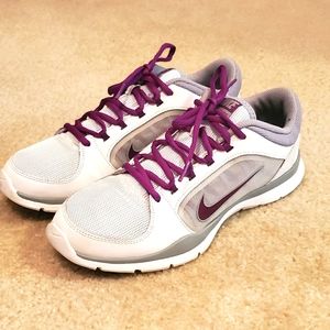 Size 10 Nike Flex Training white/purple/gray